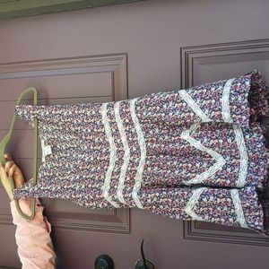 Floral babydoll dress with lace